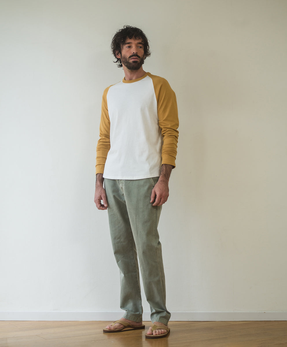 ノマド チノ パンツ