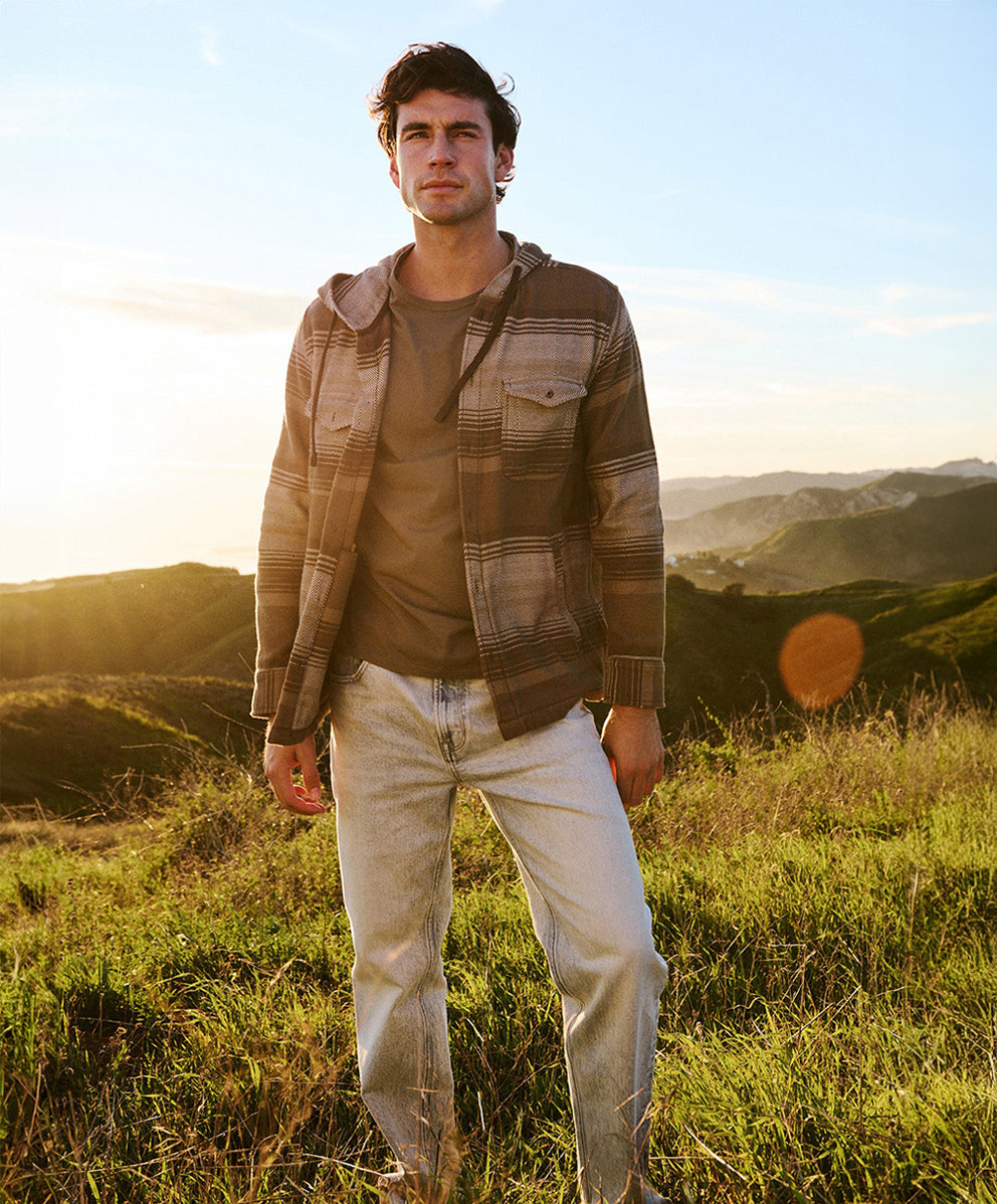 トラベラー ストレート ジーンズ