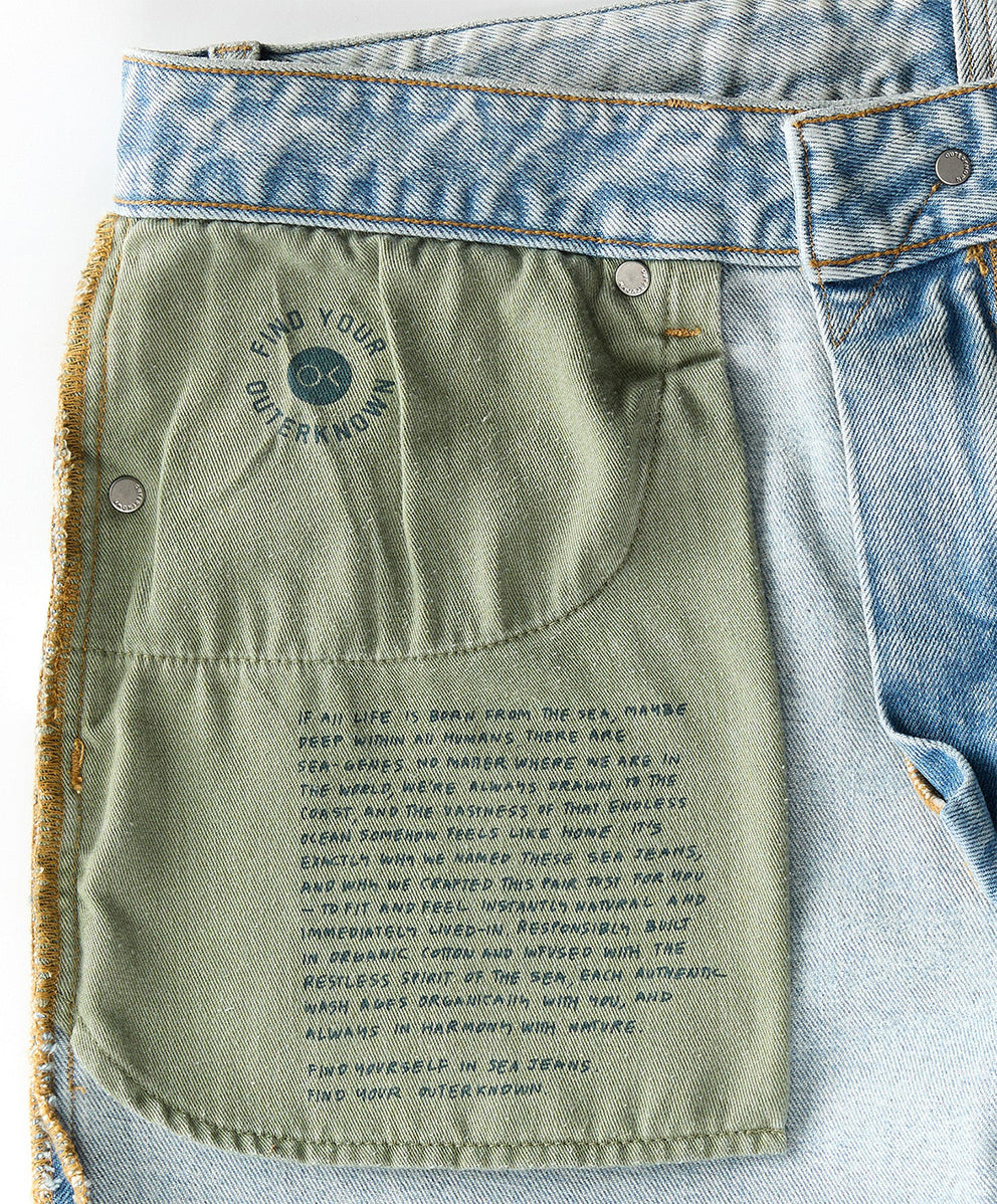 トラベラー ストレート ジーンズ